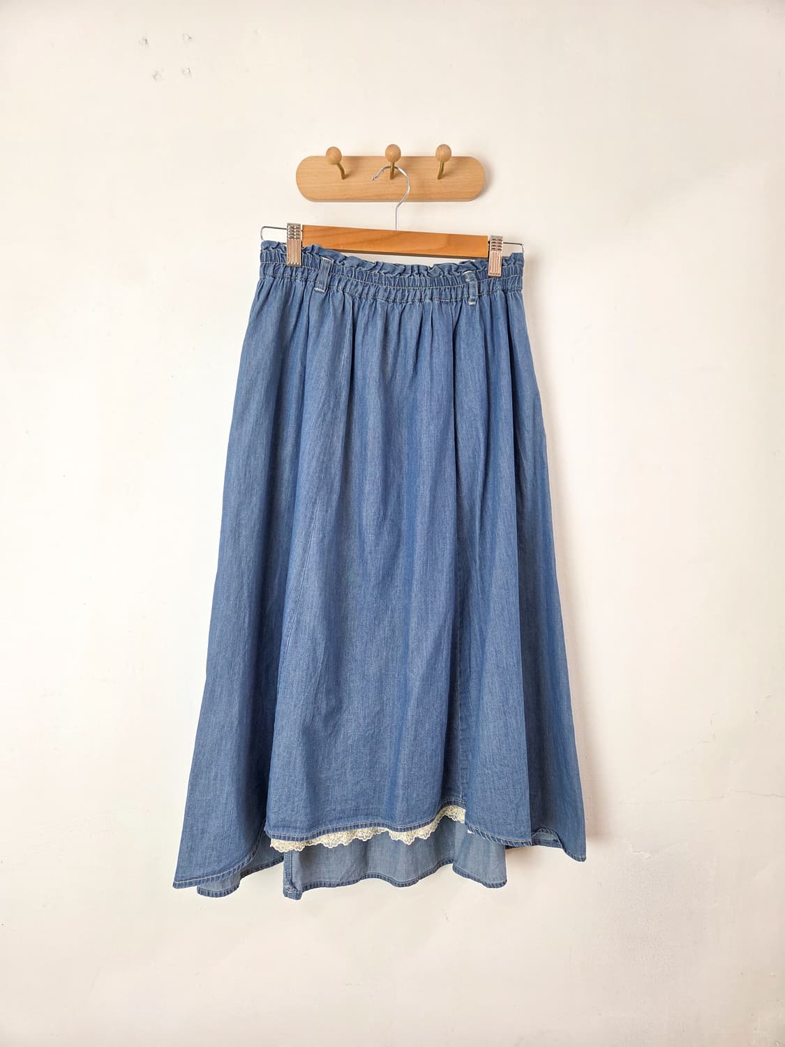 밑단 레이스 데님 롱스커트 상품이미지1