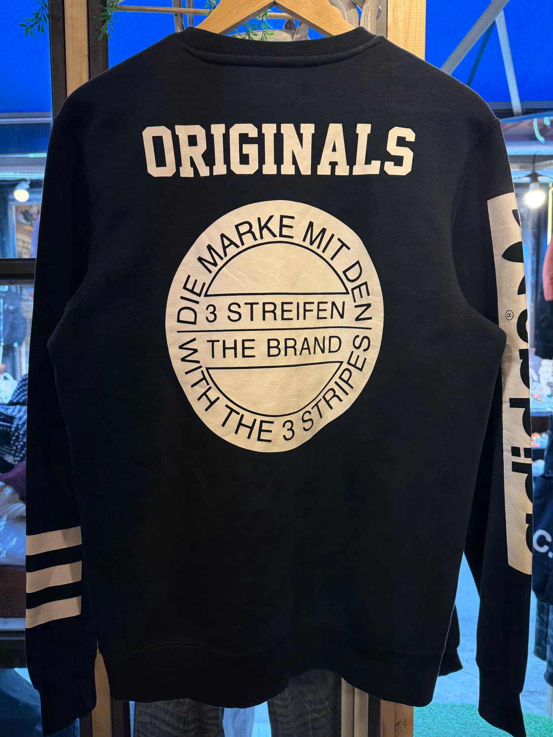 아디다스 빅프린팅 맨투맨 상품이미지4