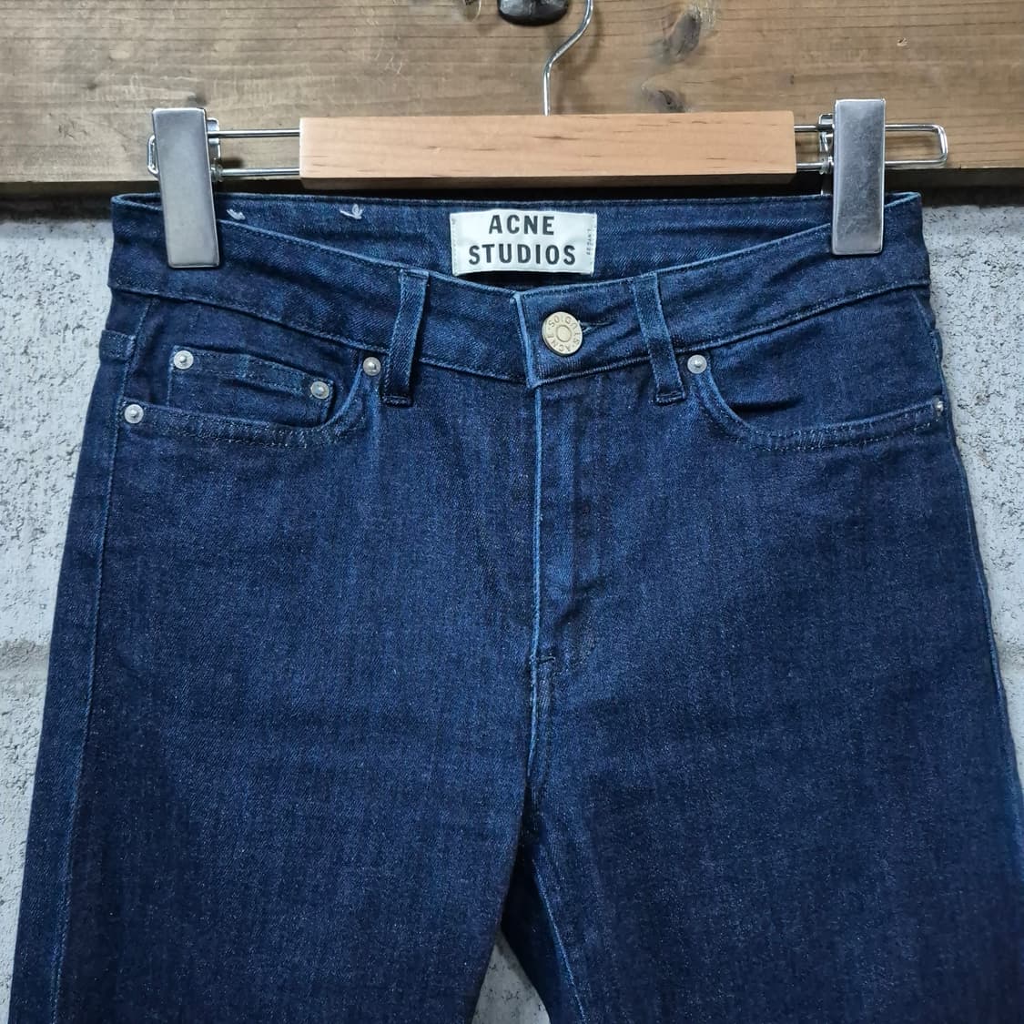 아크네스튜디오  다크블루 스키니진  상품이미지2