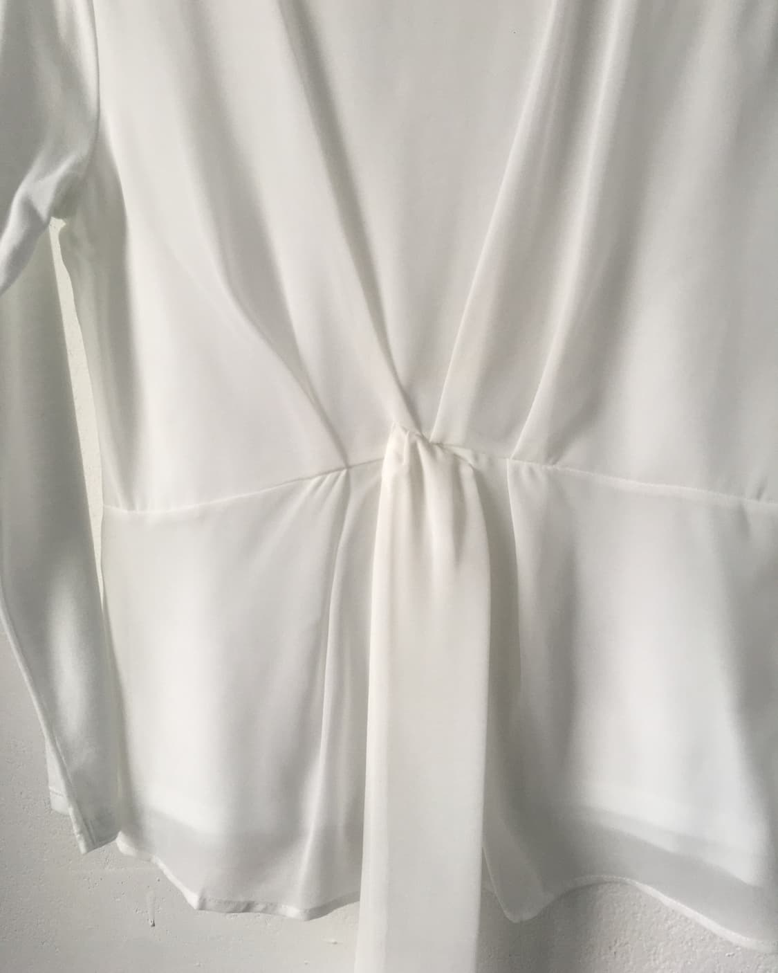 Tied point sleeve 상품이미지4