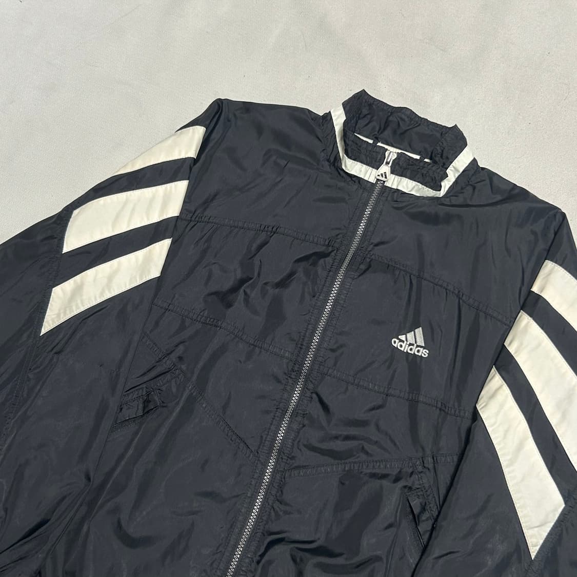 아디다스 올드스쿨 블랙 바람막이  상품이미지1