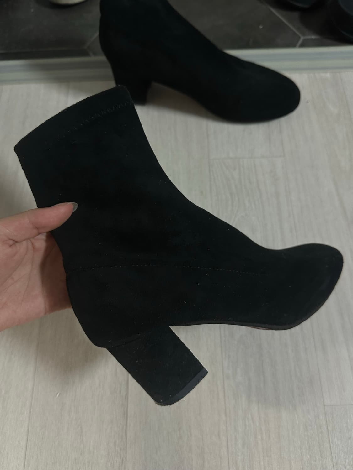 스웨이드 블랙 부츠 상품이미지3