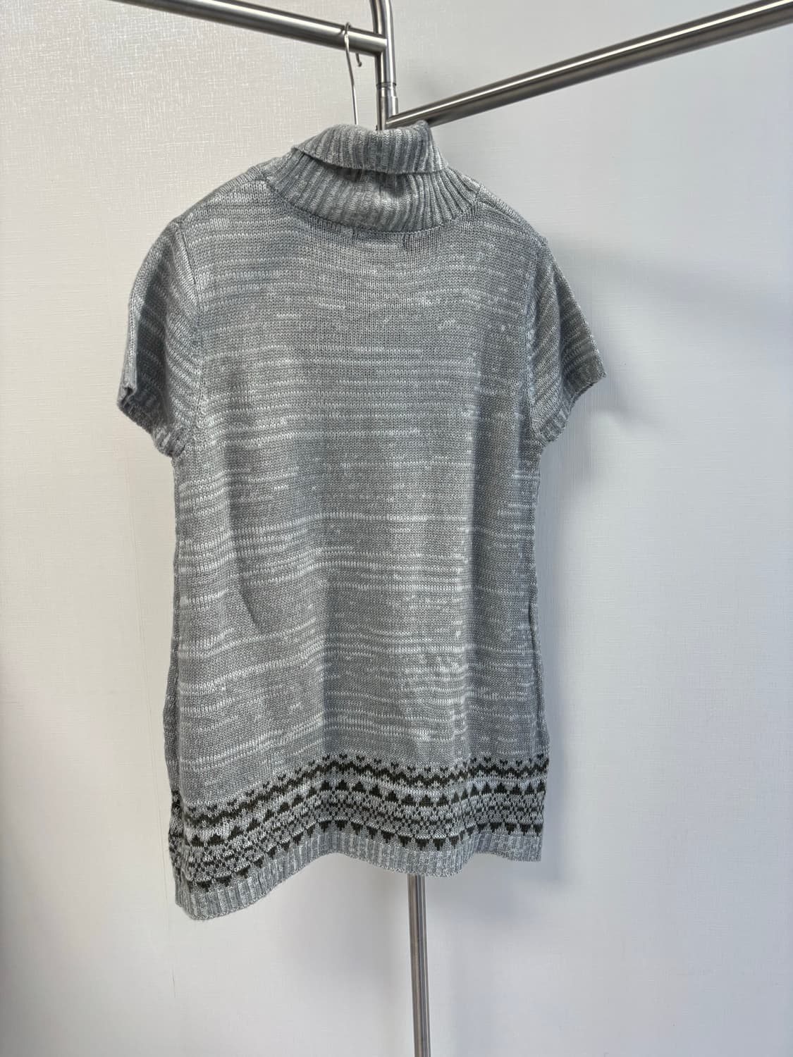 노라 윈터 숄카라 반팔 풀오버 상품이미지4