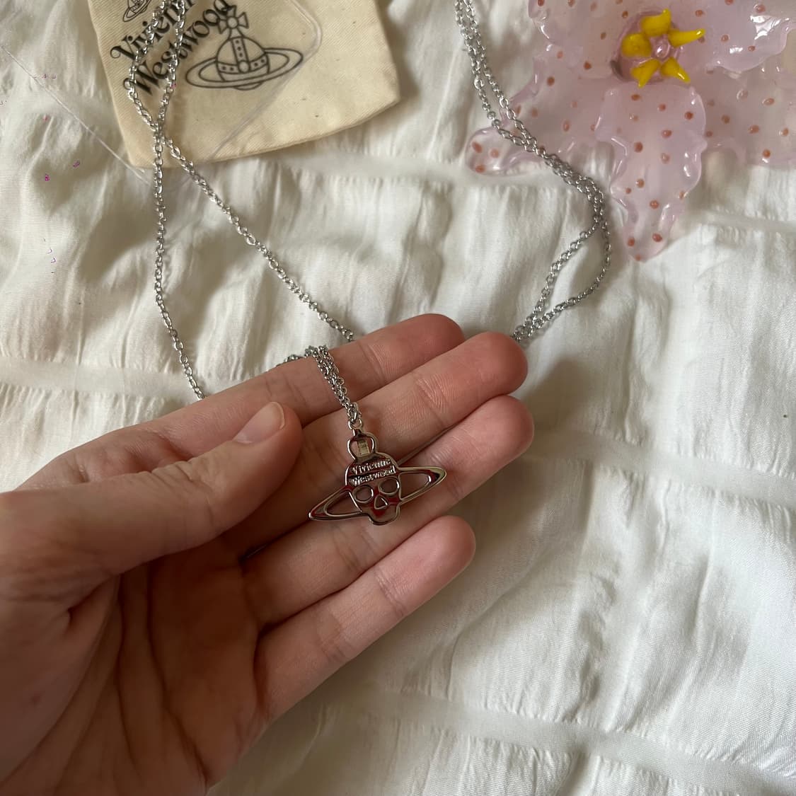 비비안웨스트우드 크리스털 스컬 크로스 더블 체인 네크리스  상품이미지8