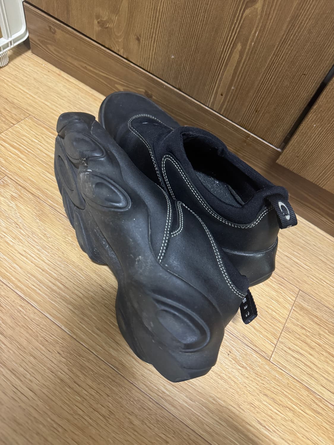 오클리 신발 상품이미지2