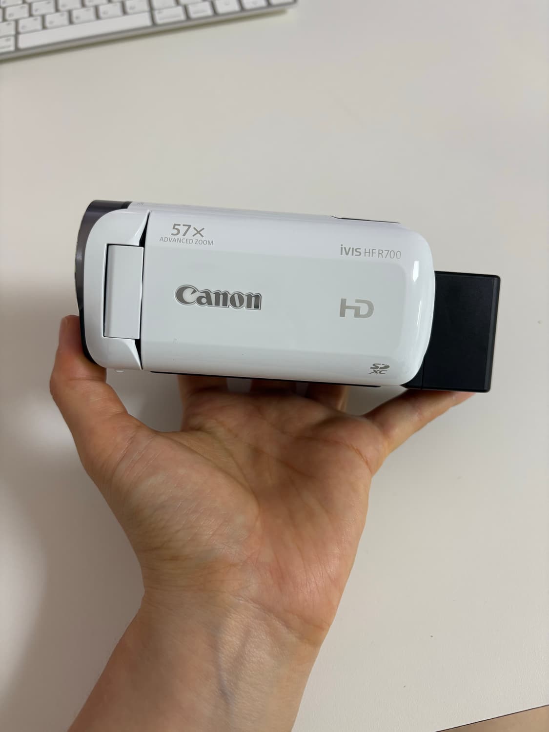 [새상품] canon ivis hf r700 (vixia 700) 화이트 상품이미지1