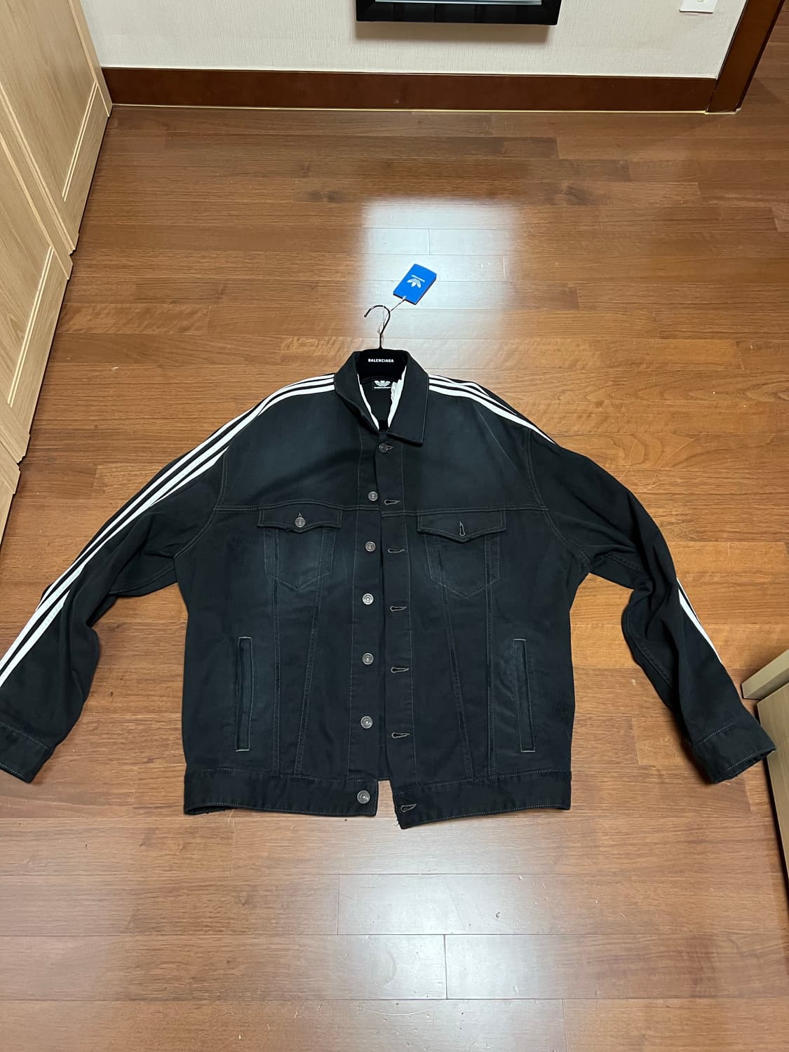발렌시아가x아디다스 데님 자켓 2사이즈 상품이미지1