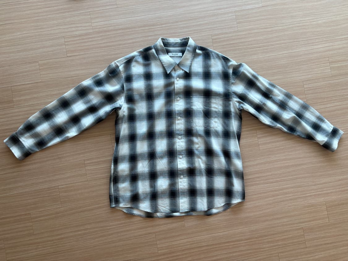 에잇세컨즈 옴브레 체크 셔츠, 옴브레 오버핏 체크 셔츠 105 상품이미지4