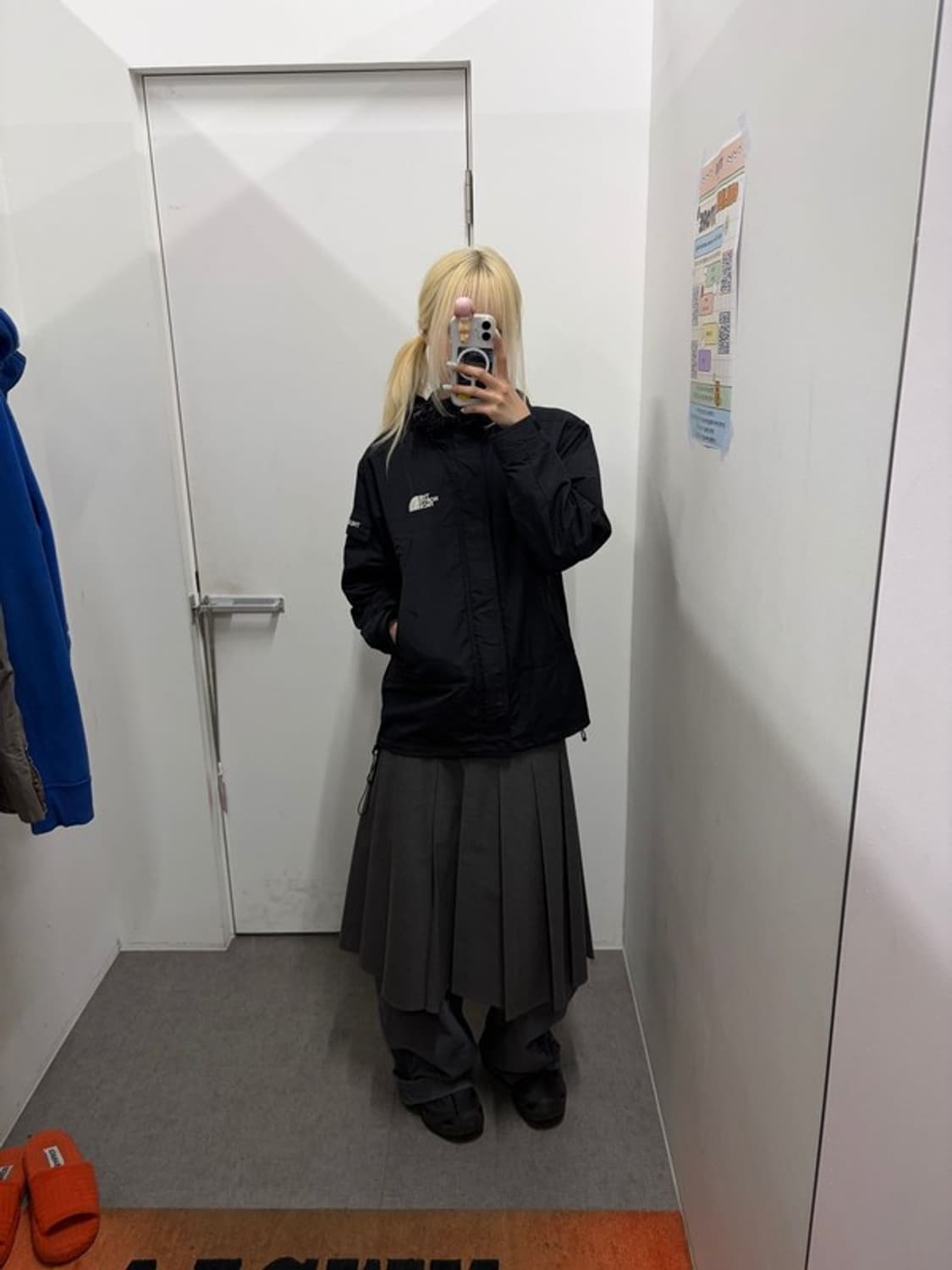 노스페이스 로고 바람막이 상품이미지5