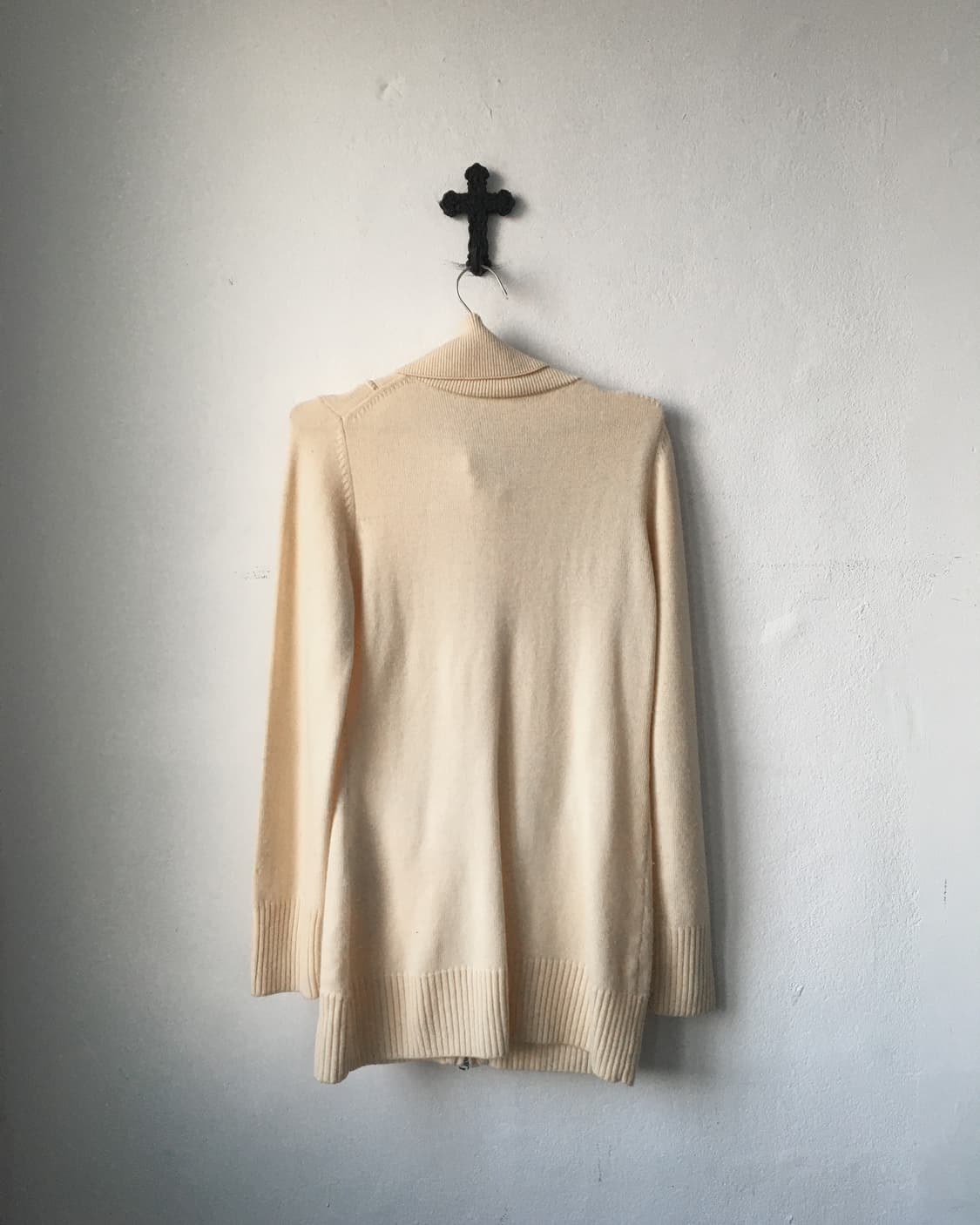Button point high neck knit zip up 상품이미지5