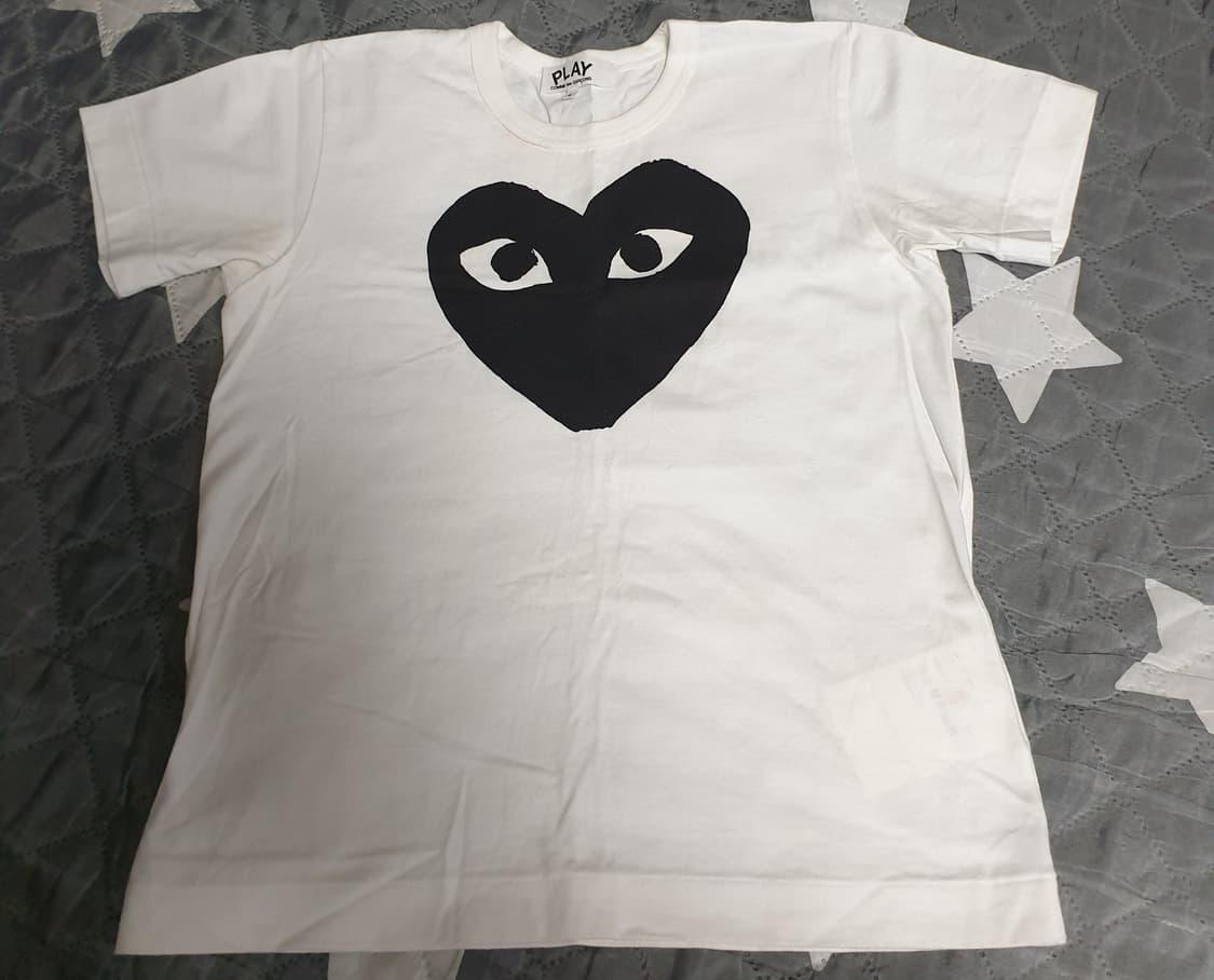 꼼데가르송 우먼 빅하트 블랙로고 반팔티 화이트 (L) 상품이미지1