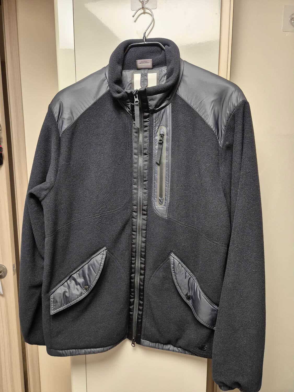 뉴발란스 이스트로그 폴라텍 플리스 상품이미지1