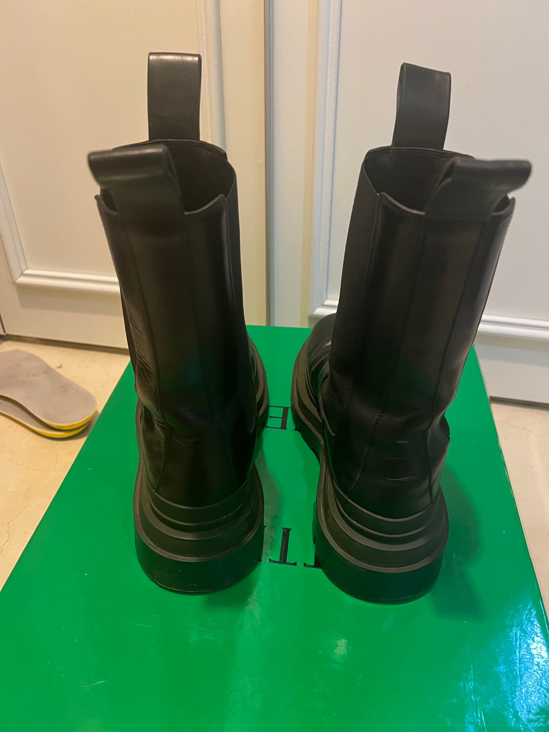 보테가베네타 타이어부츠 블랙캠핑 (42) 상품이미지2