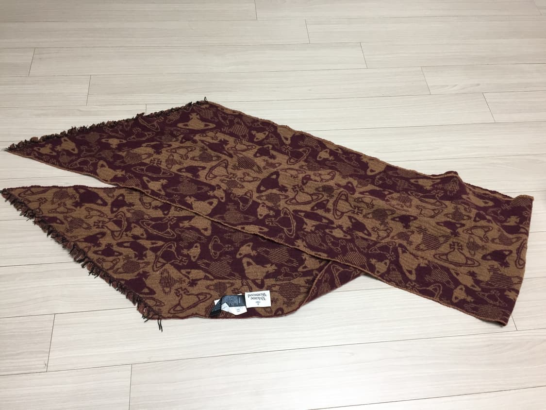 비비안웨스트우드 투 포인트 실루엣 오브 머플러 상품이미지3