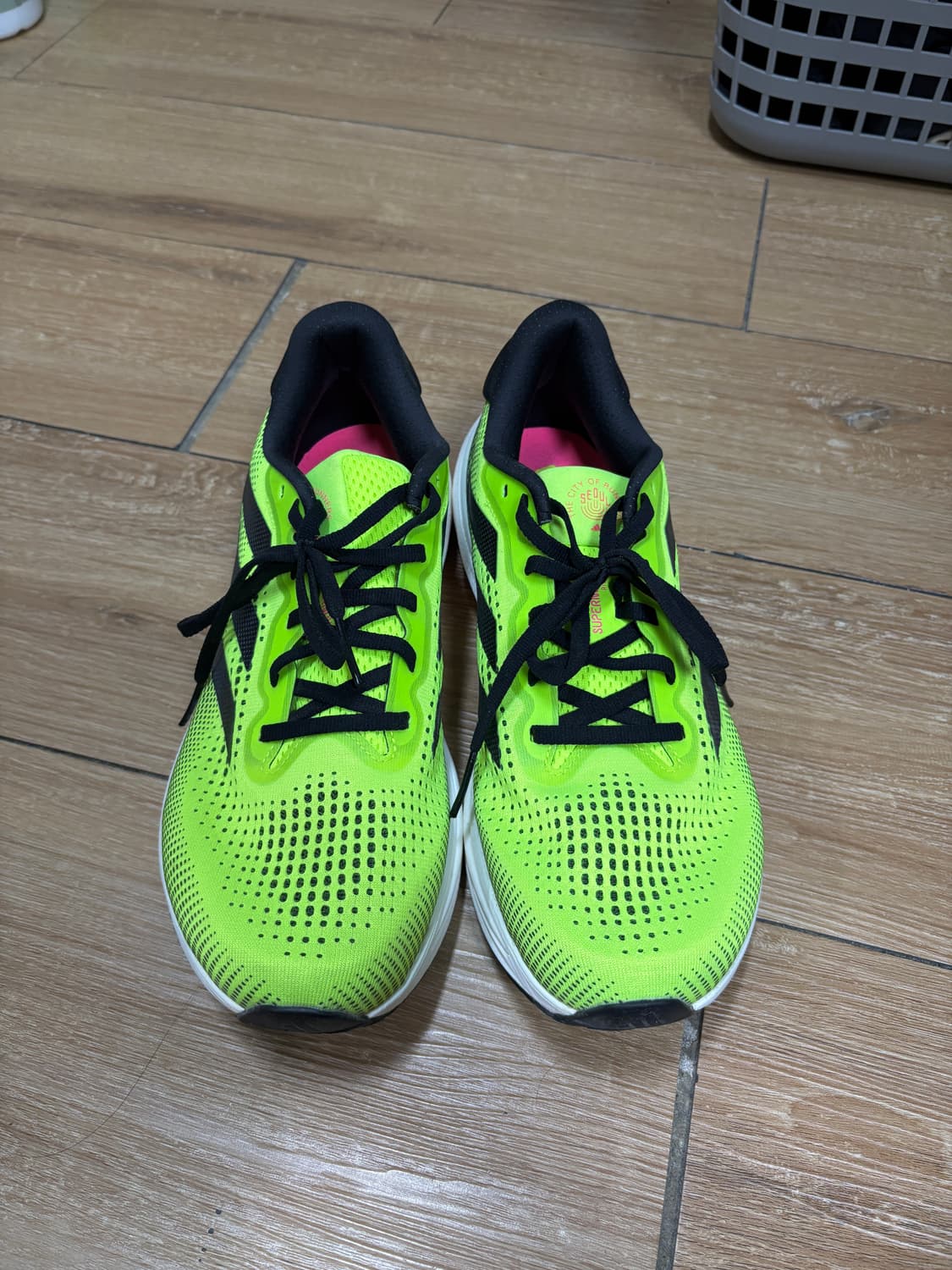 280 아디다스 슈퍼노바 러닝화 시티오브서울에디션 상품이미지2