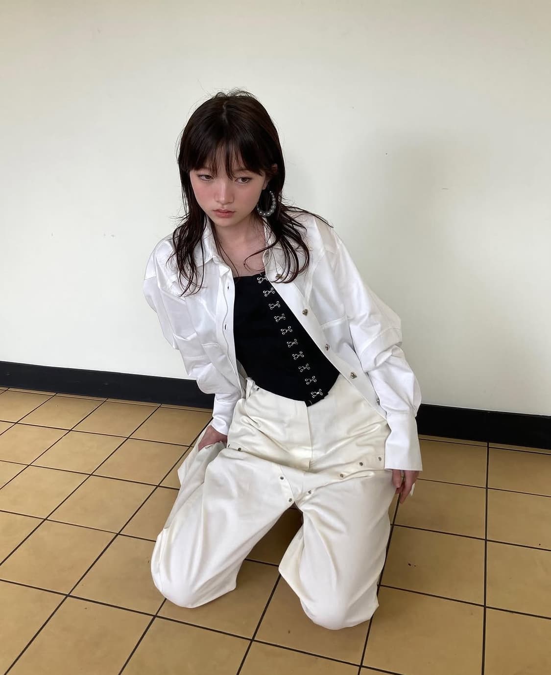 [DARED] HEART BUTTON PINTUCK SHIRT 상품이미지2