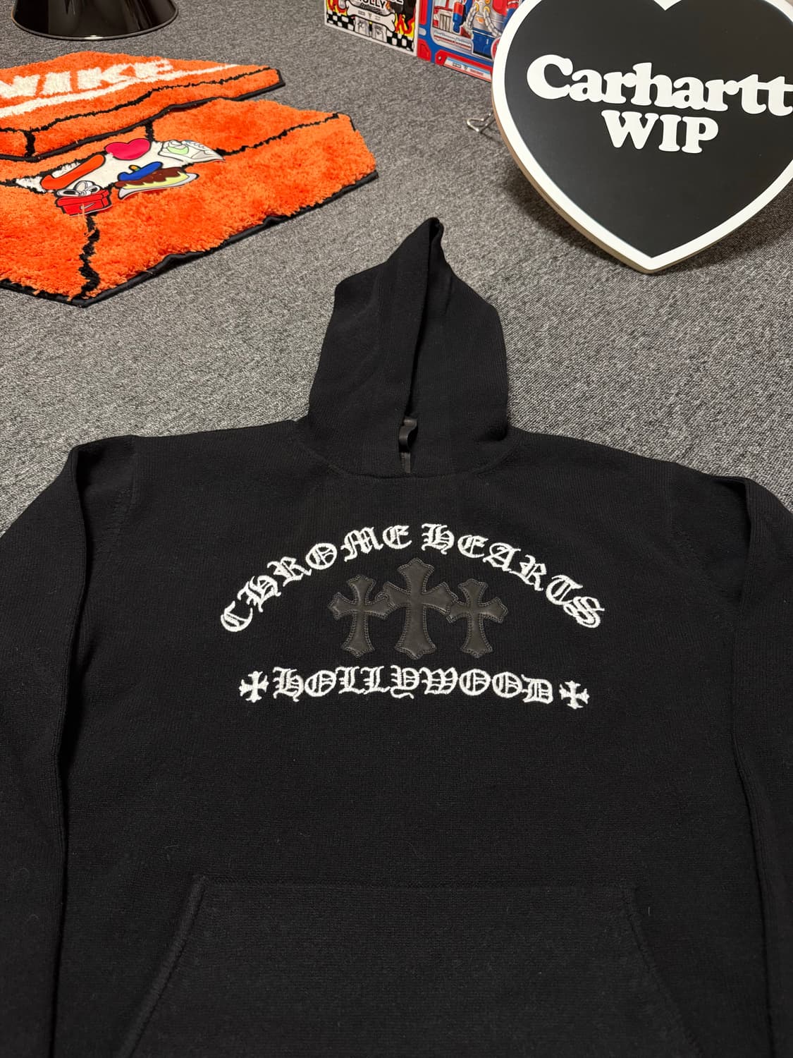 [XL] 크롬하츠 세메터리 크로스 레더 패치 캐시미어 후드 니트 블랙 상품이미지4