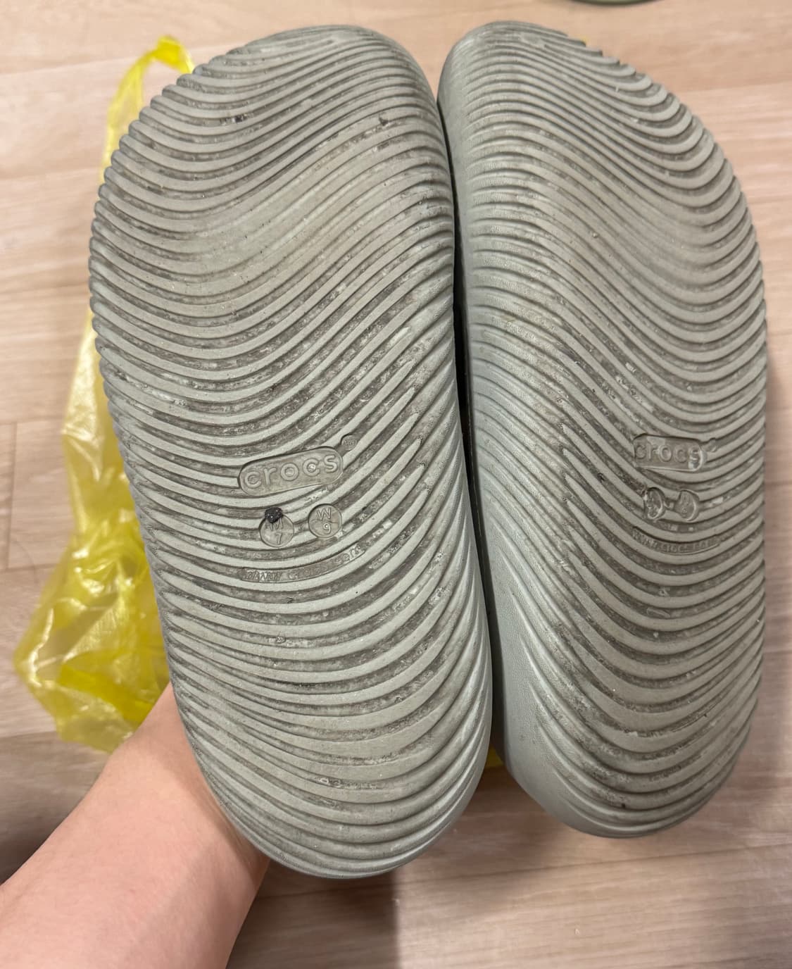 크록스 에코 웨이브 클로그 회색 상품이미지2
