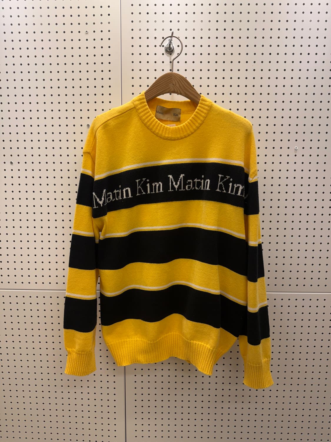 마뗑킴 스트라이프 빅로고 니트 U790 상품이미지2