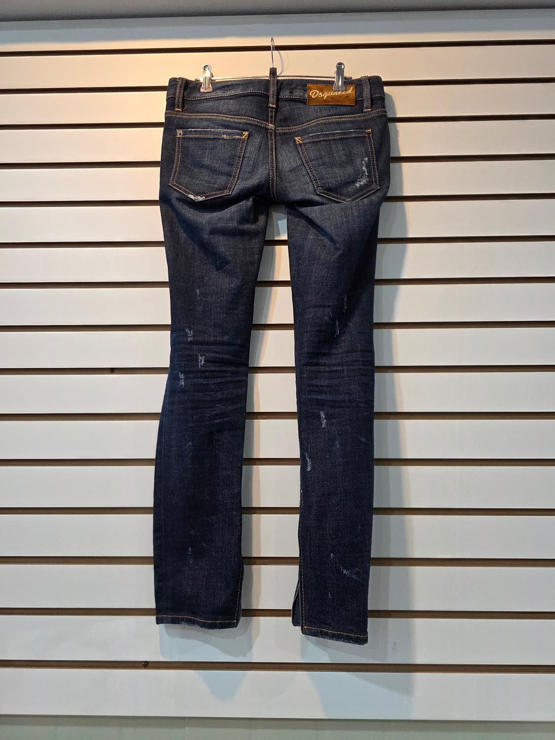 DSQUARED 디스퀘어드 밑단 지퍼 데님 팬츠 상품이미지2