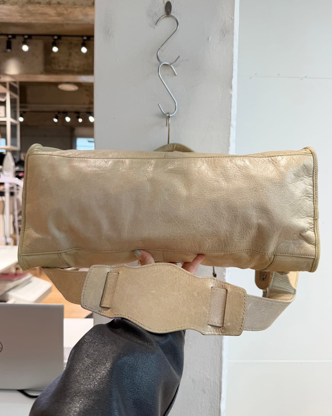 발렌시아가 옐로우 시티 모터백 상품이미지7