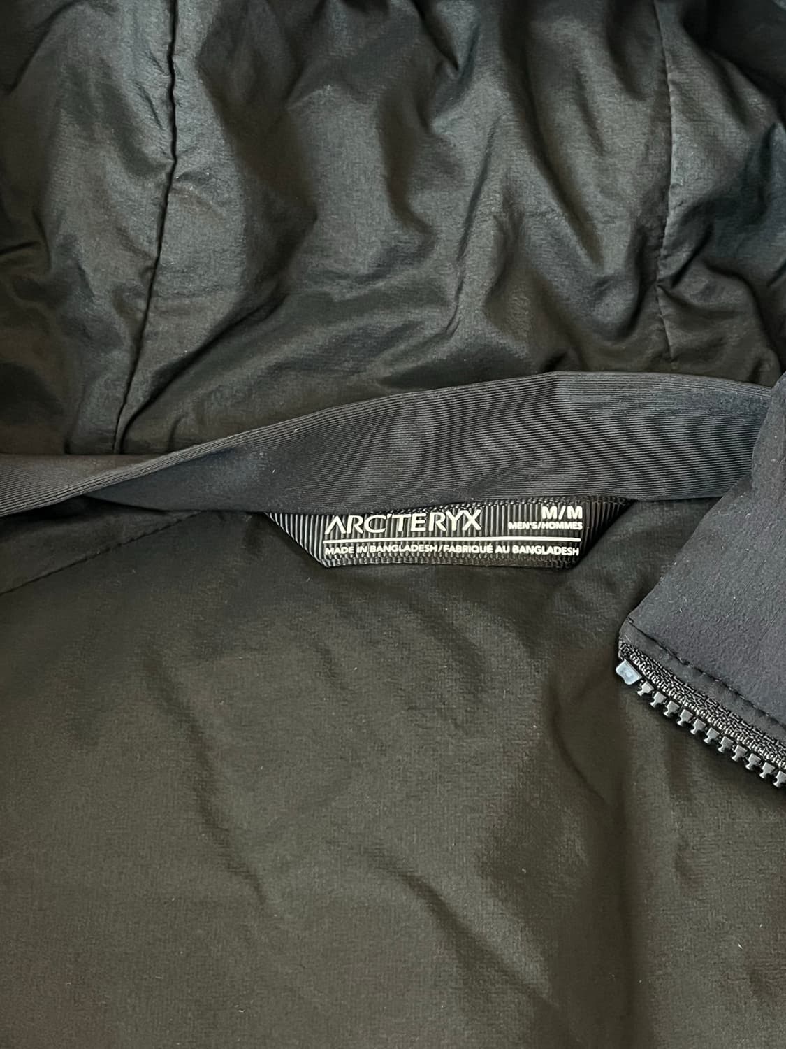 아크테릭스 패딩 아톰 헤비웨이트 m사이즈 팔아요! 상품이미지3