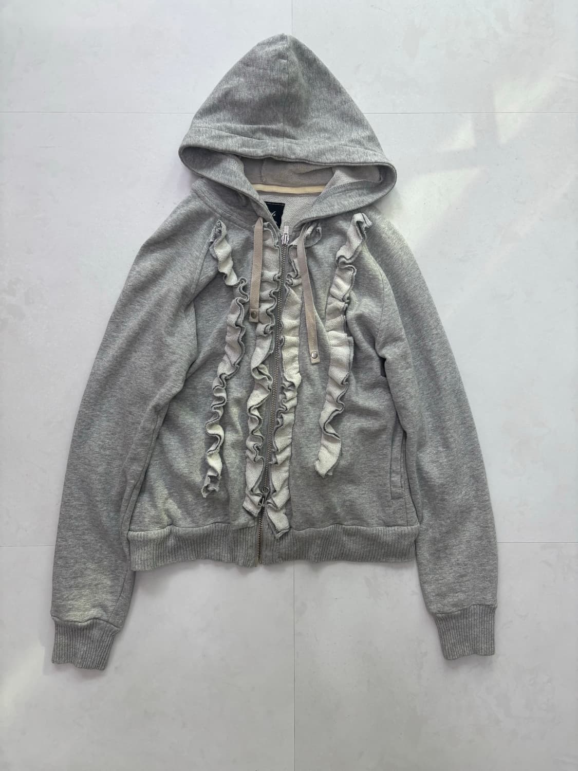 RUFFLE DETAIL HOODIE 상품이미지8