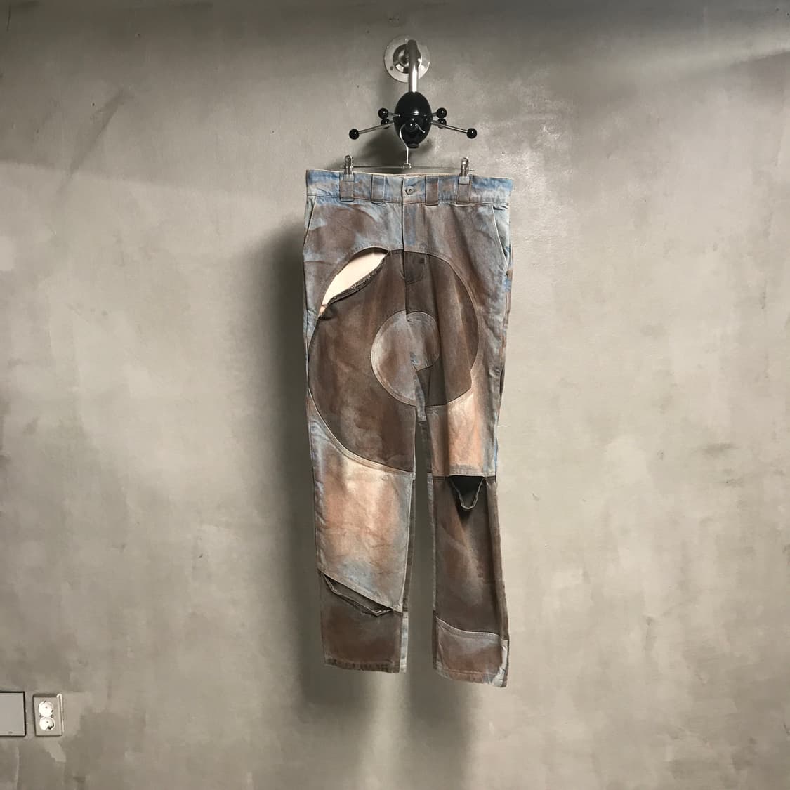 바라간 스파이럴 컷아웃 데님 팬츠 32 상품이미지1
