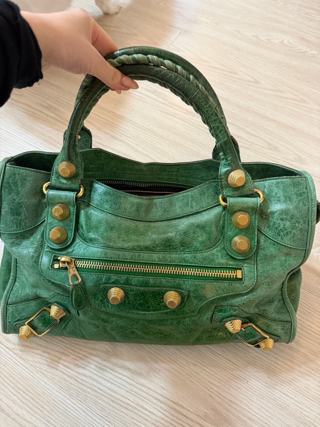 발렌시아가 모터백 상품이미지1