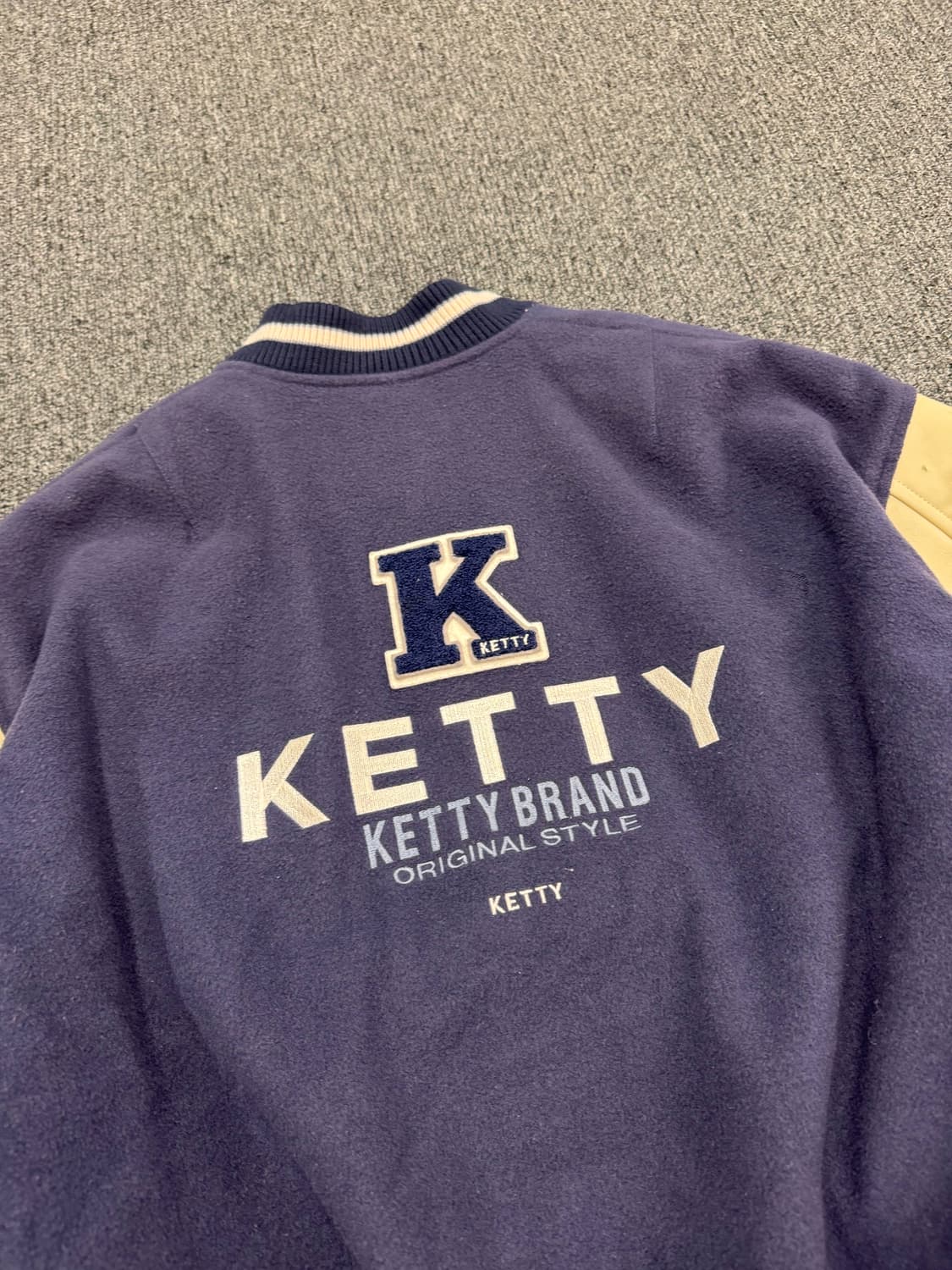 M)KETTY 빈티지 레더 바시티자켓 상품이미지4