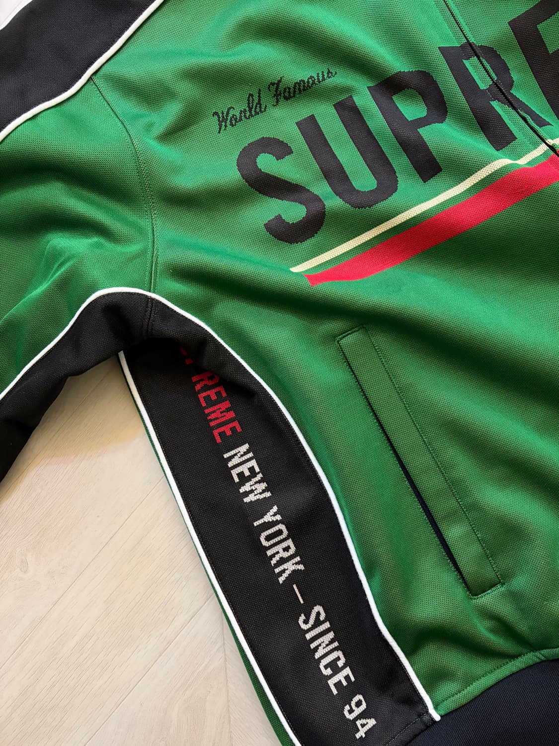 Supreme World Famous Jacquard tracktop 상품이미지3