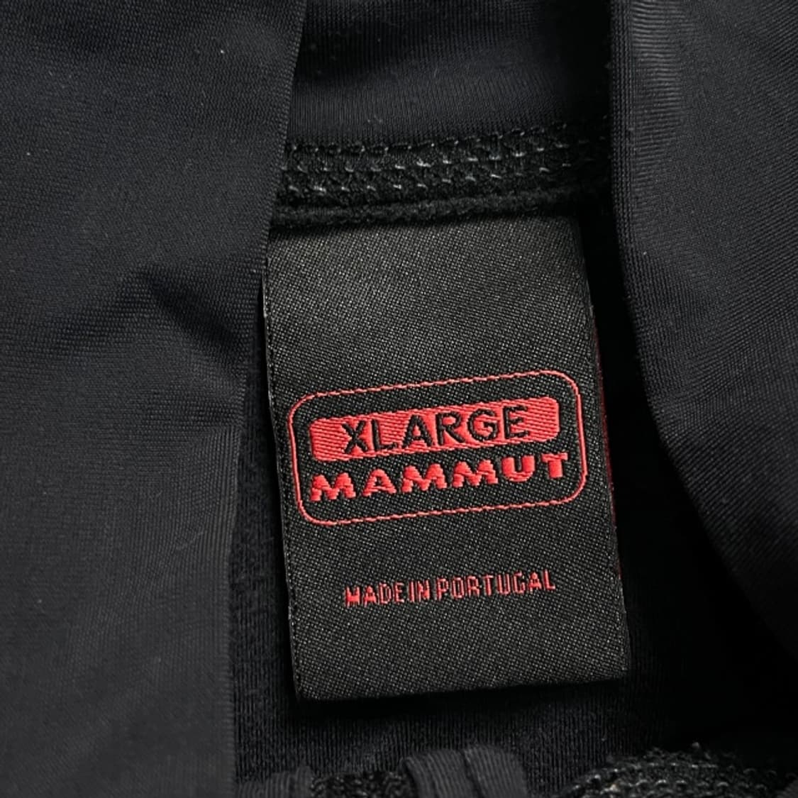 105 마무트 반집업 기능티 상품이미지3