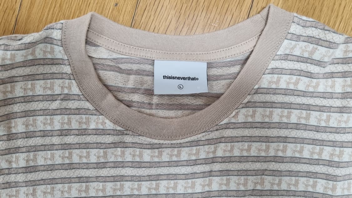 디스이즈네버댓 베이지 스트라이프 티 상품이미지4