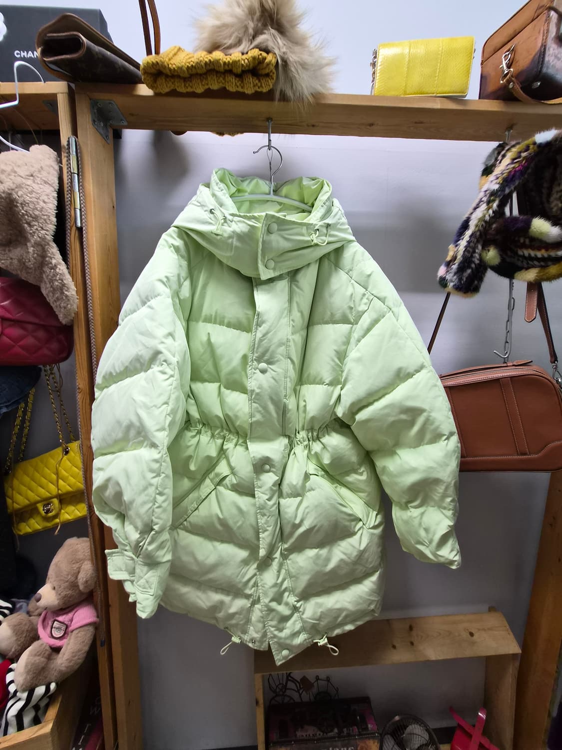 art is over 아트이즈오버 오버핏 라임푸퍼 패딩 상품이미지5