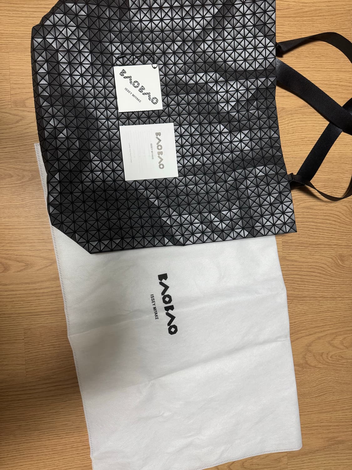 급처!! 바오바오 쿠로라인 카트백 블랙 상품이미지4