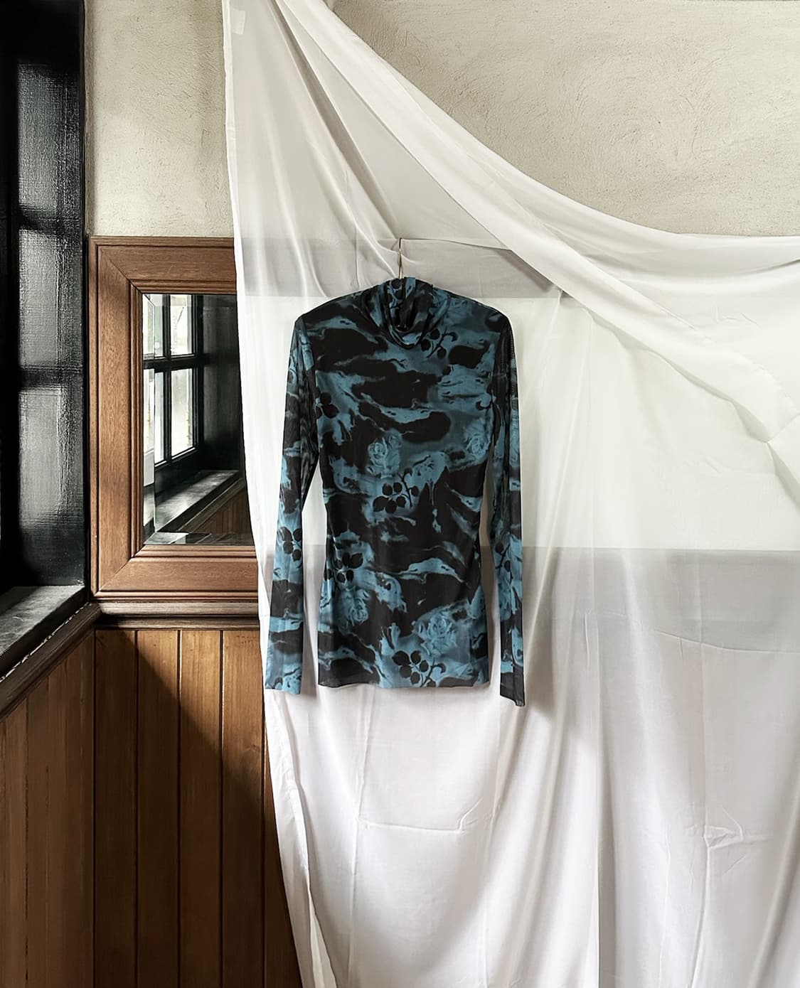 GANNI printed mesh turtleneck 상품이미지5