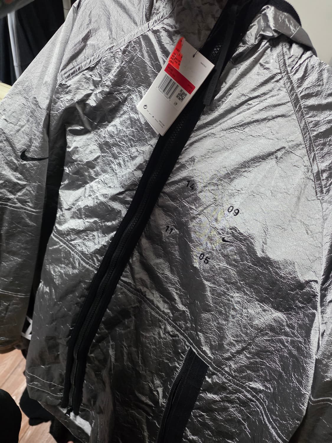 [L]나이키 실버 테크팩 우븐 바람막이 상품이미지1