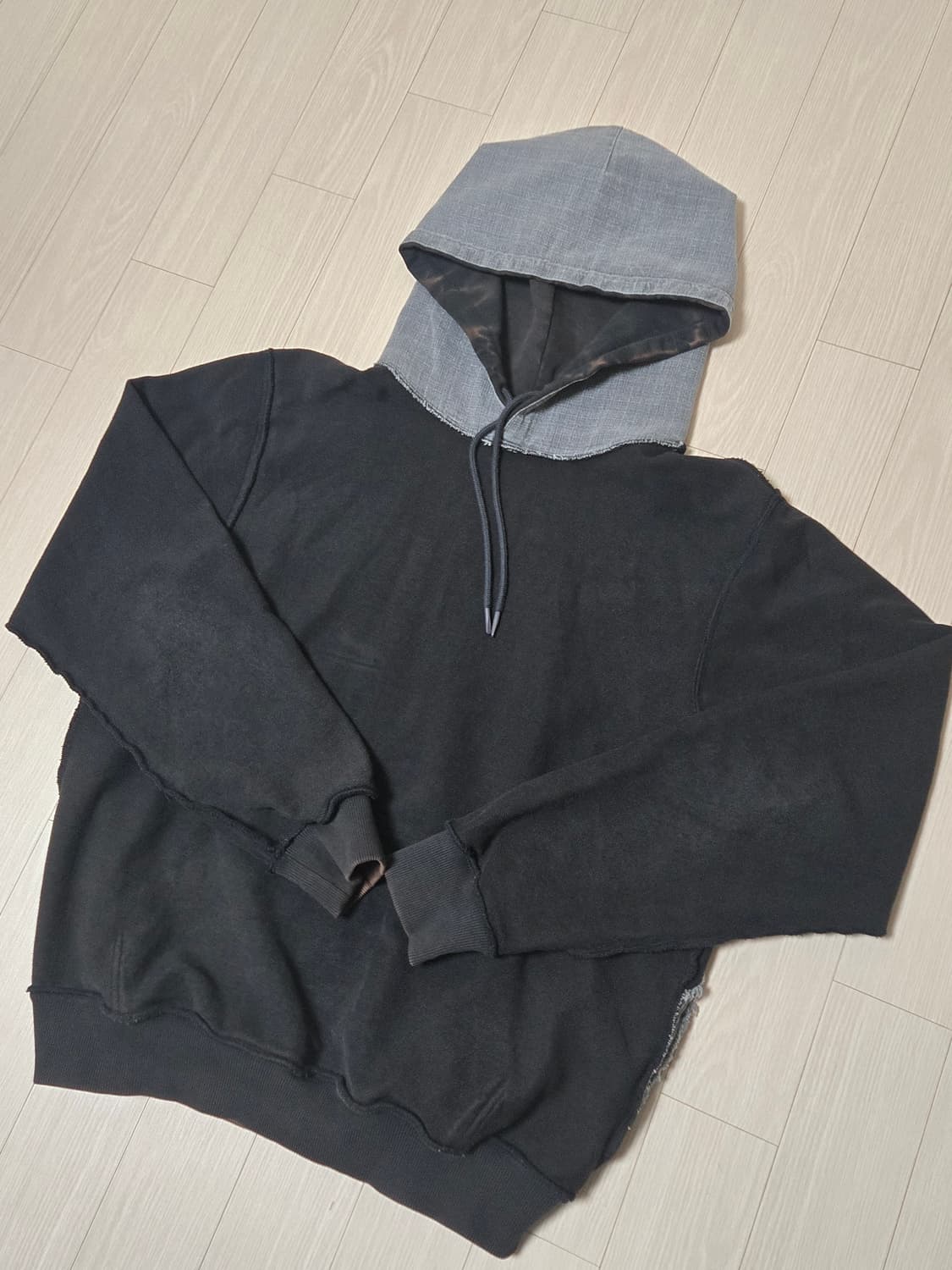 [3]엑슬림 EP.4 SYNOPSIS 01HOODIE CHARCOAL 상품이미지3