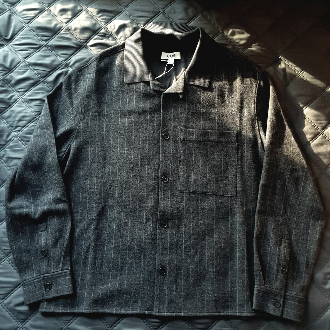 신품L) 코스 릴랙스드 핀스트라이프 울블렌드 저지셔츠 1251077002 상품이미지6