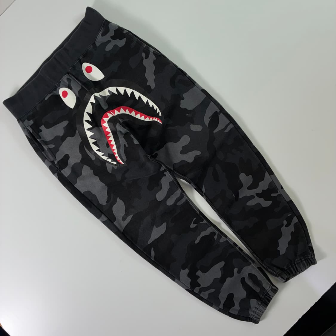 Bape  베이프 시티 카모 샤크 스웨트 팬츠  상품이미지2