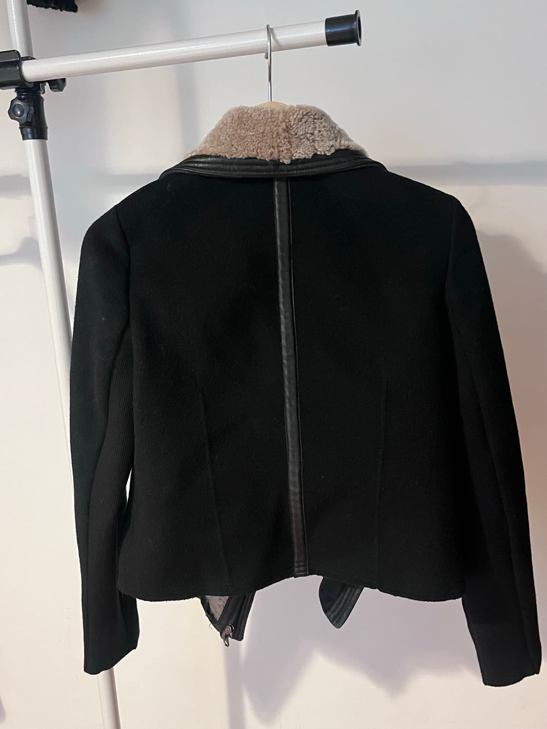 vince 빈스 무스탕 퍼자켓 S 상품이미지5