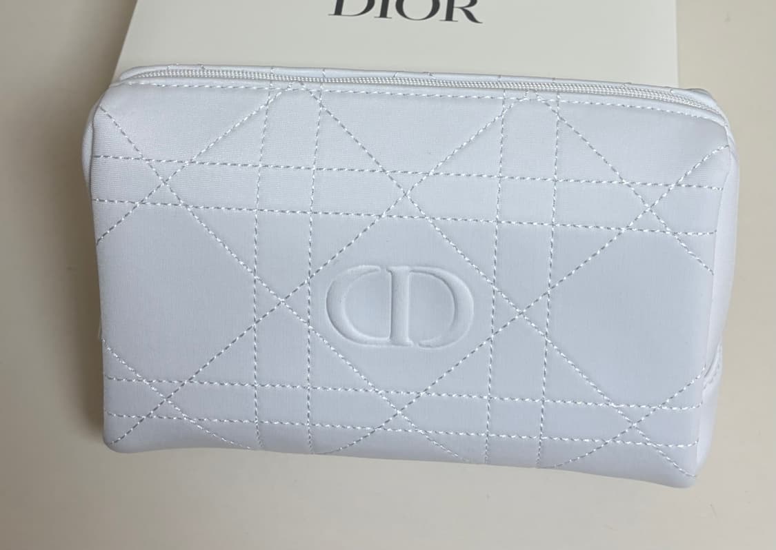 새상품) 디올 뷰티 까나쥬 화이트 파우치 상품이미지1