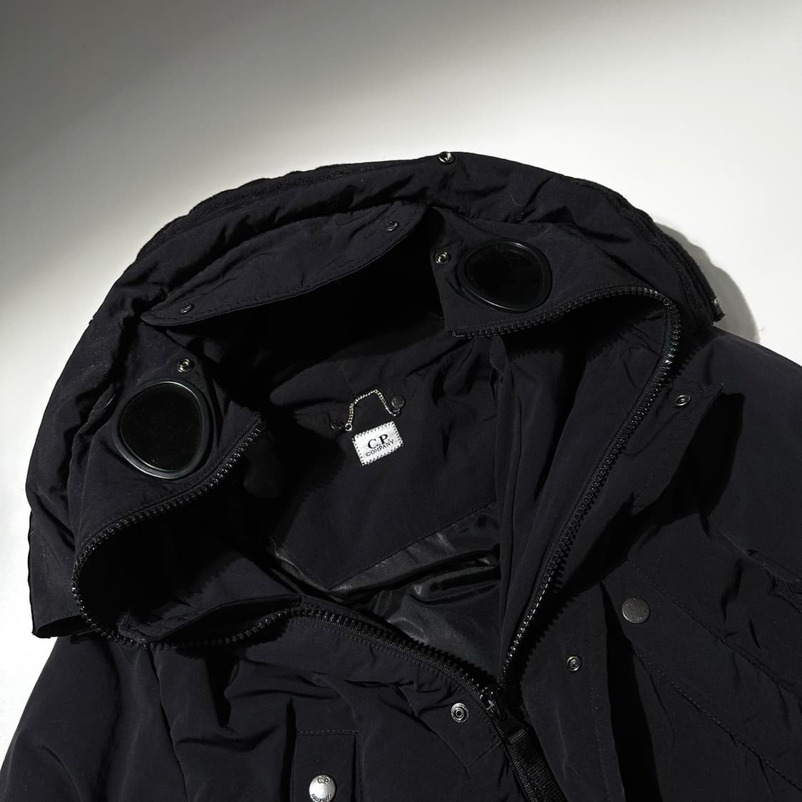 CP컴퍼니 고글 노르지 덕다운 패딩 상품이미지4
