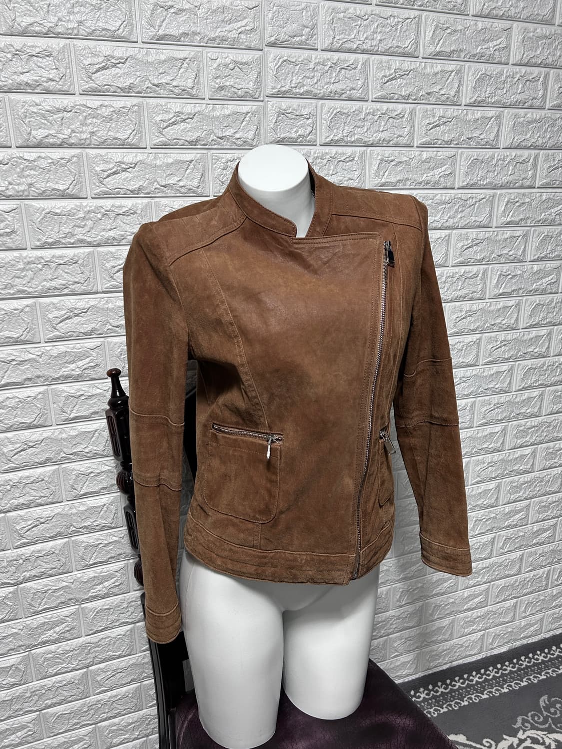 BATA 사선 브라운 스웨이드 자켓 상품이미지5