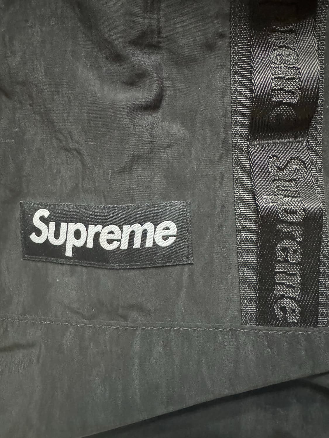 슈프림 백팩 블랙 20FW 상품이미지2