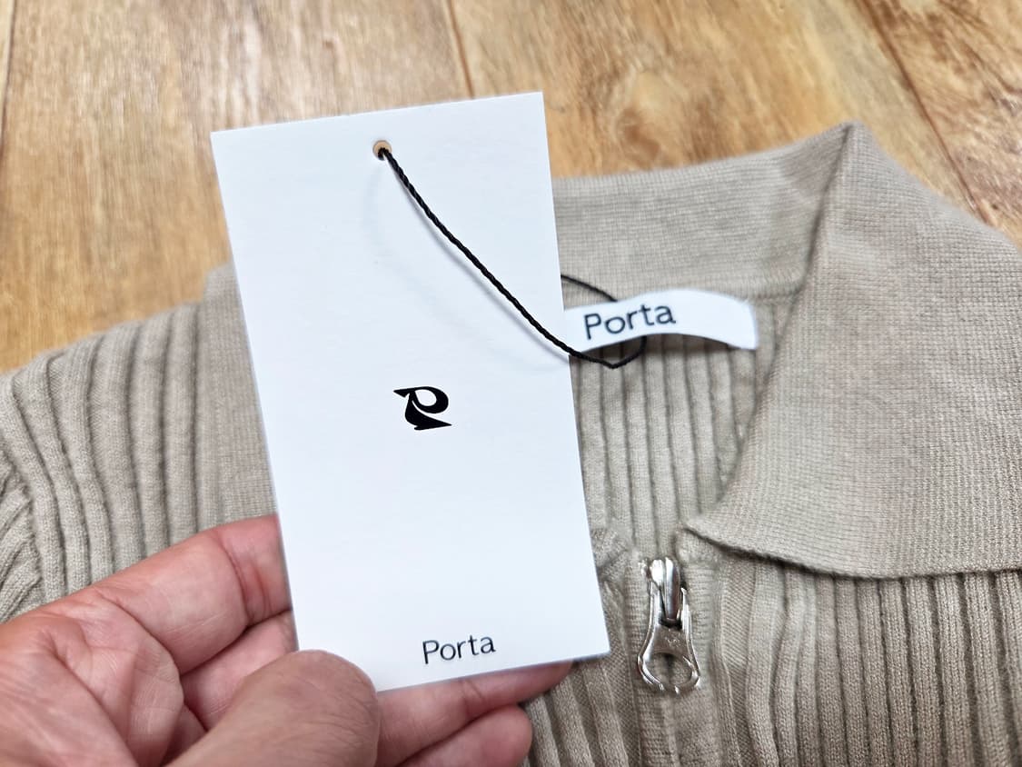 더포르타(Porta) 라인 리브드 니트집업 55-66 새상품 상품이미지8