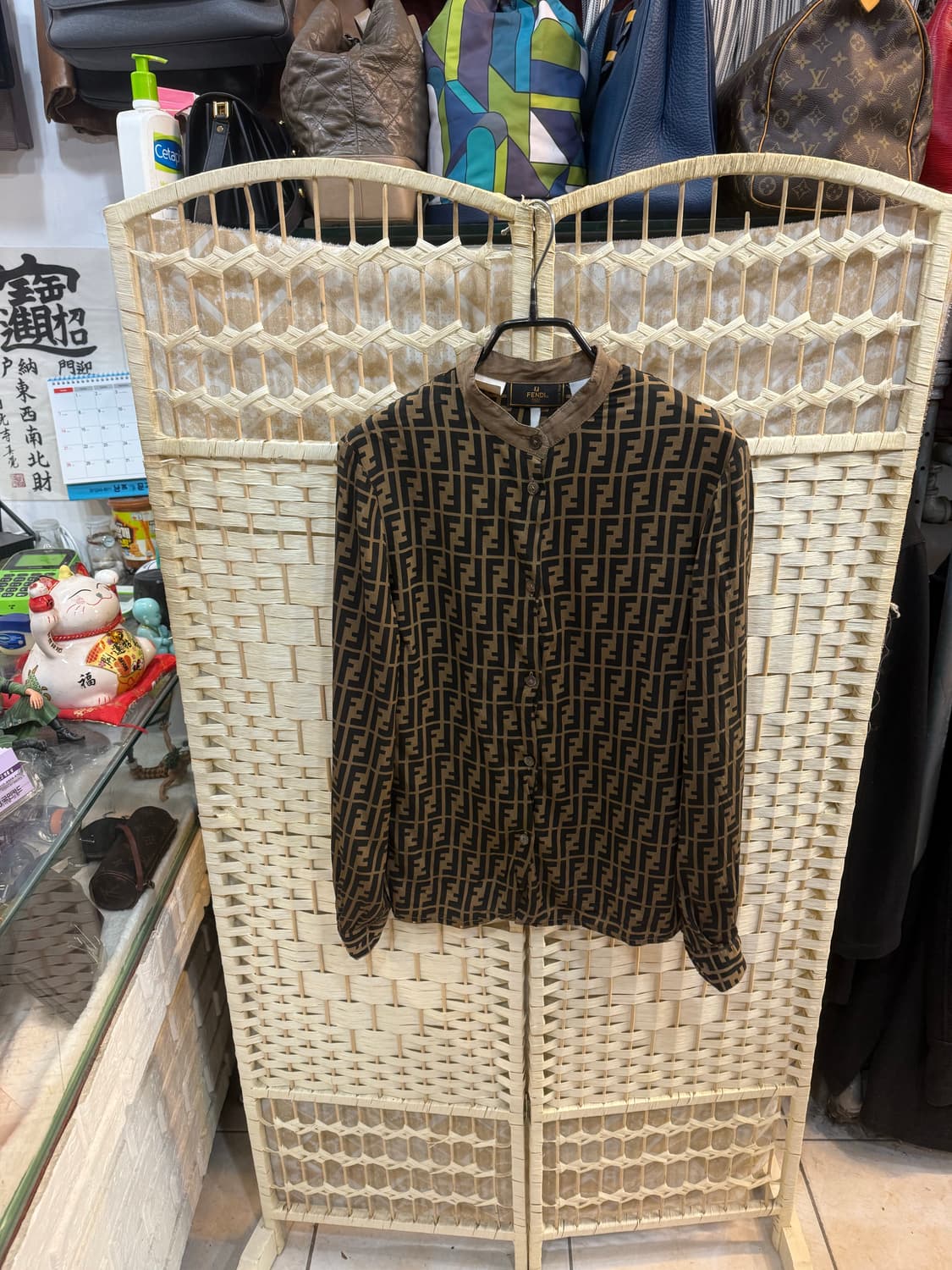 66 정품 펜디 주카 셔츠 팝니다 상품이미지1