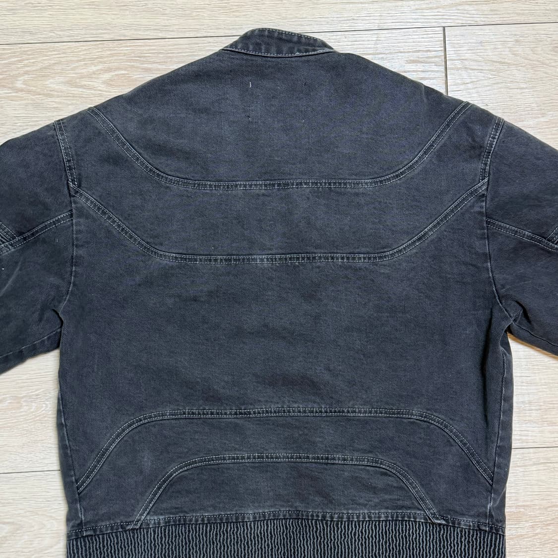 스모킹 페이드 데님 자켓 WASHED BLACK  상품이미지3