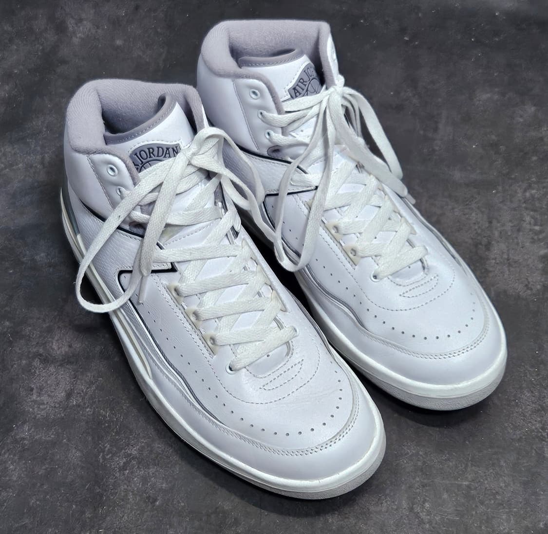 [S급] 에어 조던 2 레트로 뉴트럴 그레이 270mm 상품이미지1