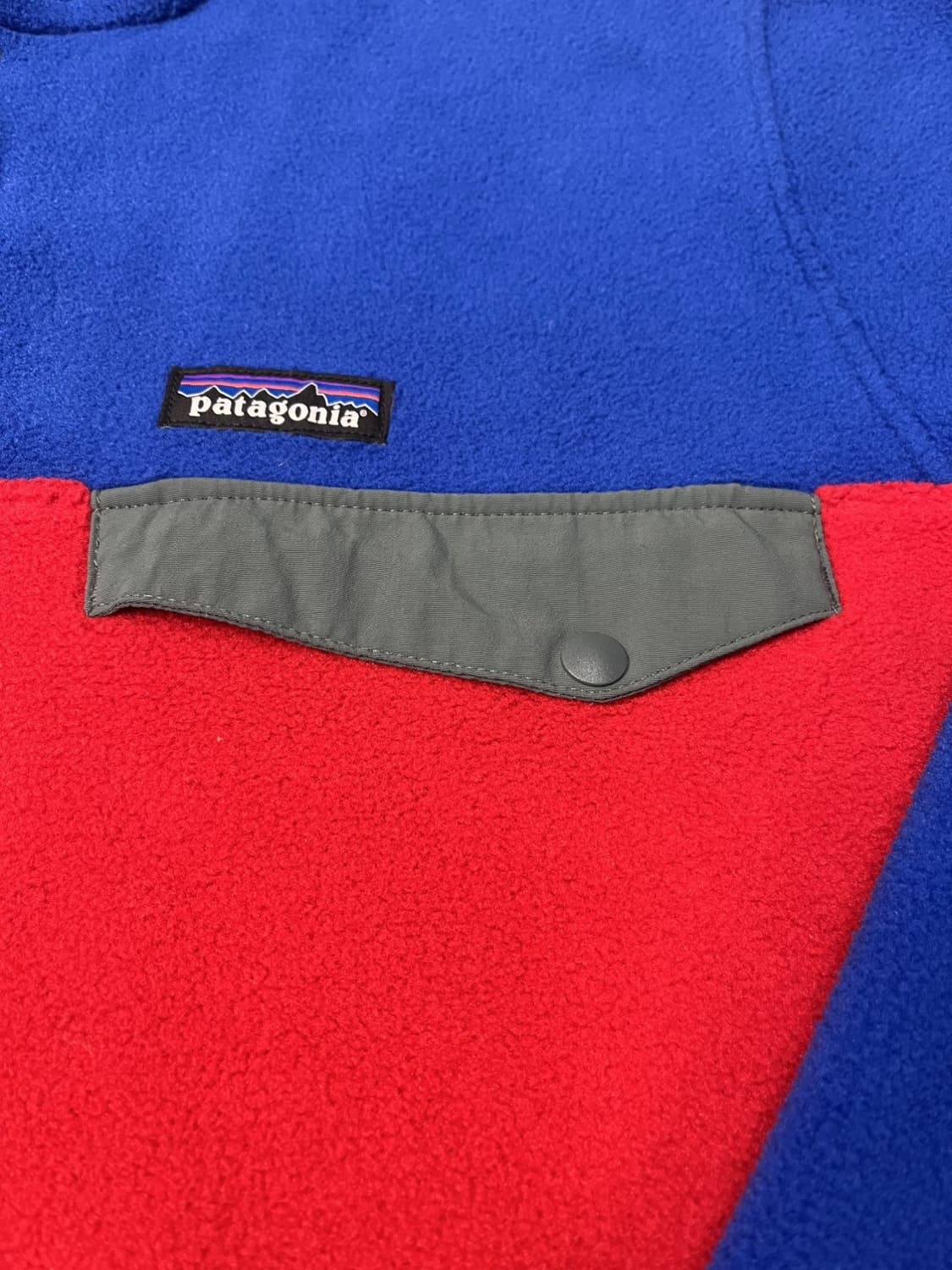23FW 파타고니아 신칠라 스냅-T 블루/레드/그레이 상품이미지3
